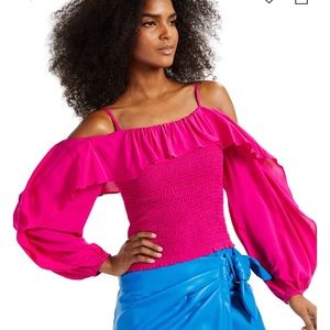 Sunny days call for the coolest cold-shoulder top (2)